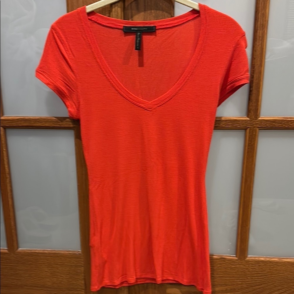 BCBGMaxAzria Red Fitted Short Sleeve T-Shirt​​​